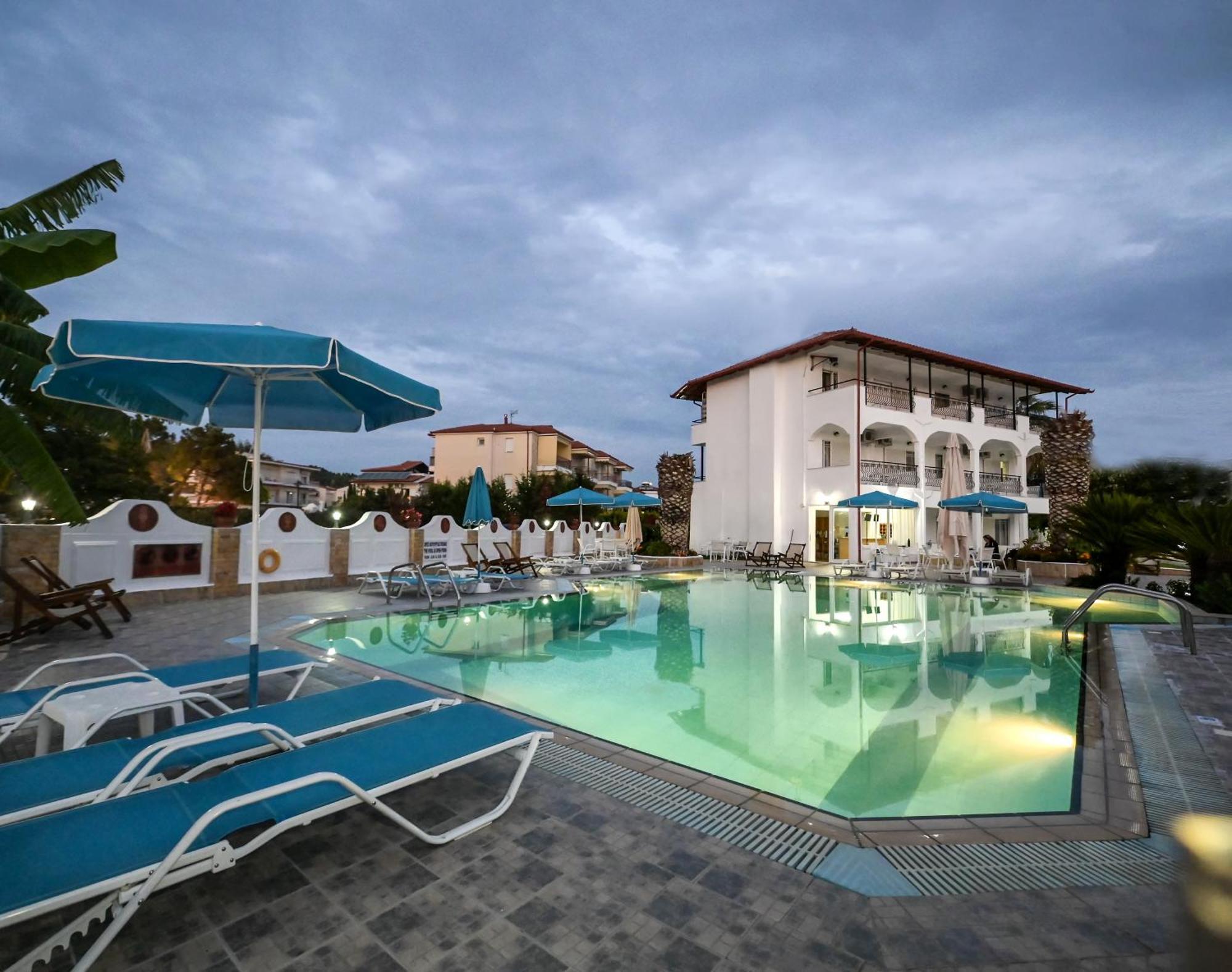 Estia Hotel フォルカ エクステリア 写真