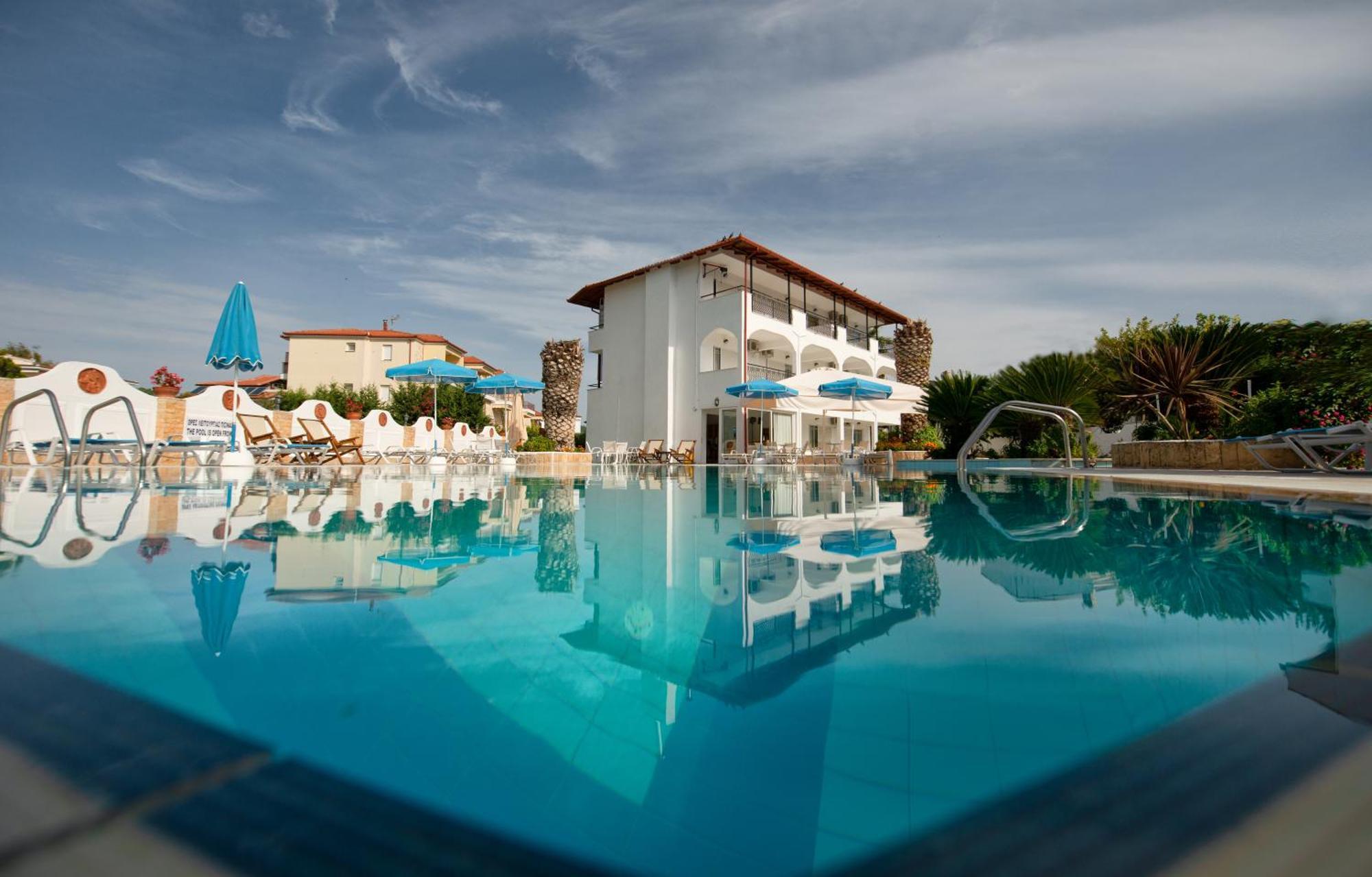 Estia Hotel フォルカ エクステリア 写真